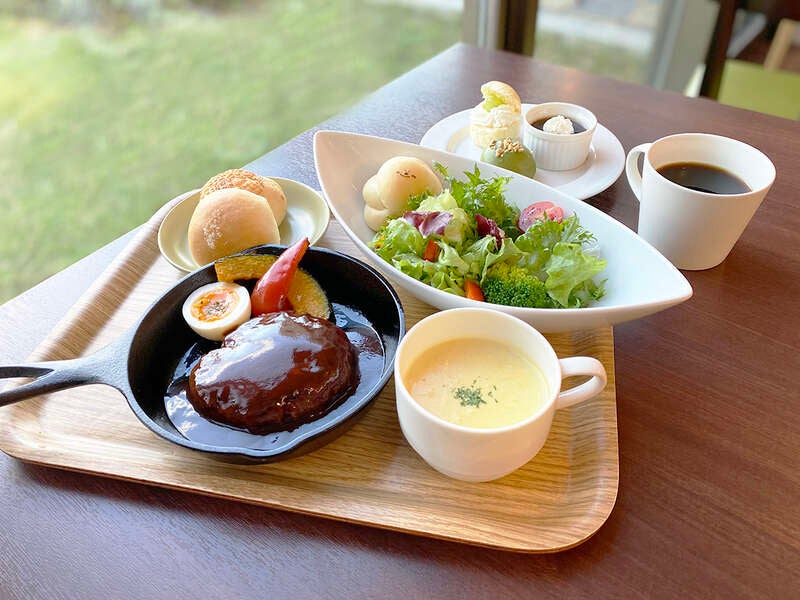 【岡山・倉敷発】 Flowervillage花夢の里と八天堂カフェリエdeランチ　日帰り3