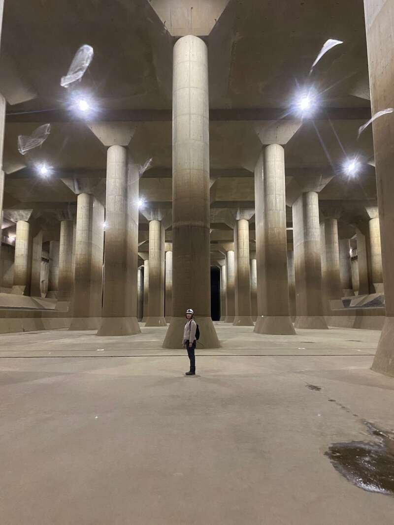 【茨城県内発】 【読売新聞 茨城北部読売会】ガイド付地下神殿コース「首都圏外郭放水路見学」とサイボクハム「ゴールデンポークソテー」ランチ 日帰り1