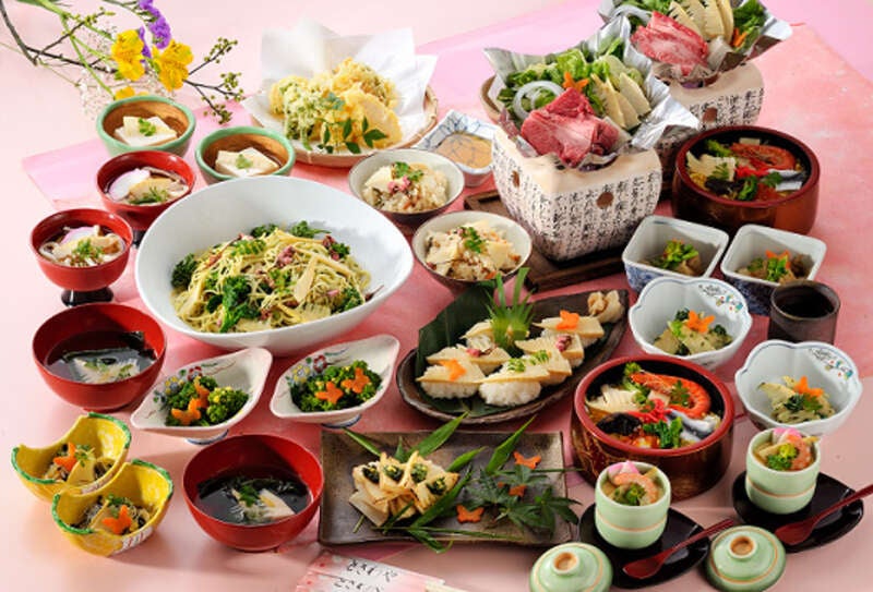 【鳥取・ハワイ・倉吉発】 竹の子バイキング＆千屋牛を食す♪藤・ポピー・ネモフィラが咲く岡山春の花旅　日帰り1