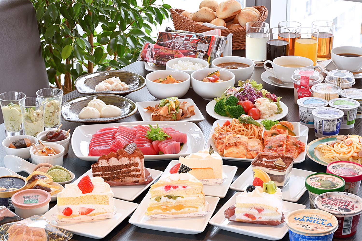 【富山県内発着】ミズバショウの戸隠・善光寺とシャトレーゼホテルのランチビュッフェ3