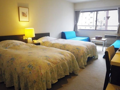 夜発バス/ホテルハイツ志賀高原（横手山・渋峠エリア）・2泊リフト券付（利用日数選択）2