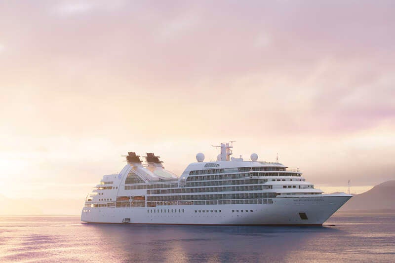 MITSUI OCEAN SAKURA【横浜発着】クリスマスクルーズⅠ ～新宮・伊東～（4日間） ペントハウススイート2