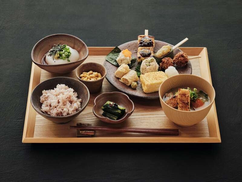 【高知県内発】 五感で愉しむ岡山秋散歩 日帰り～２大紅葉めぐりと備前焼で味わうヘルシー豆腐ランチ&夕食弁当２食付～3