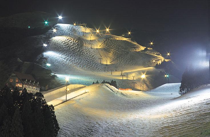 「旅せよ平日！キャンペーン」【往復新幹線指定席で行く】「ホテルグリーンプラザ上越」 2泊3日【滞在中リフト入場券＆ブランドレンタル(ホテル貸出)付】【夕食・翌朝食付】2