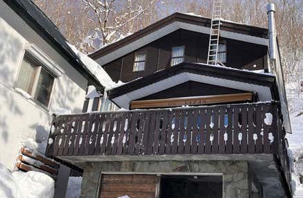 「旅せよ平日!キャンペーン」【往復新幹線指定席で行く】苗場「ホテルサザン」 2泊3日【滞在中リフト券付】!レンタルセット&ウェア付【夕食・翌朝食付】