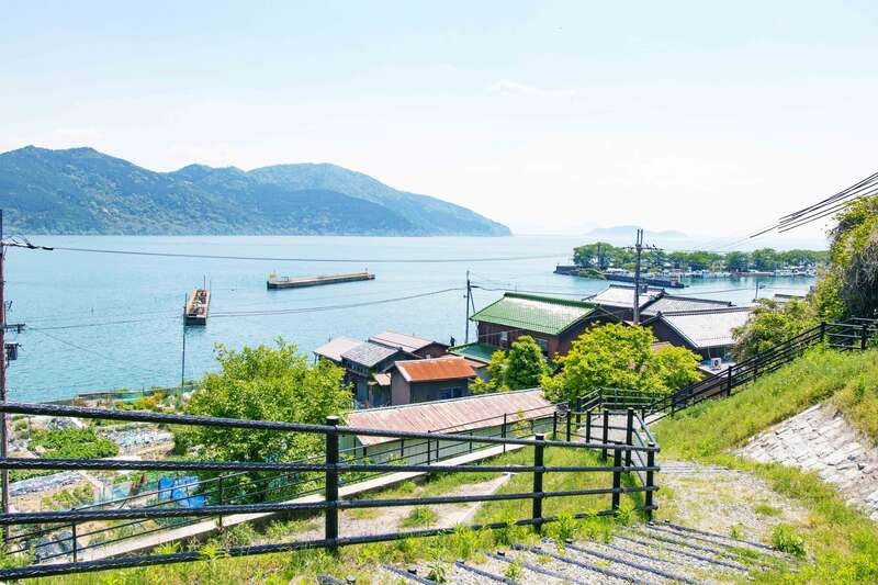 【京都府内発】 ○○に浮かぶ有人離島クルーズとひんやり列車壕を巡る初夏の島巡りミステリー　日帰り2