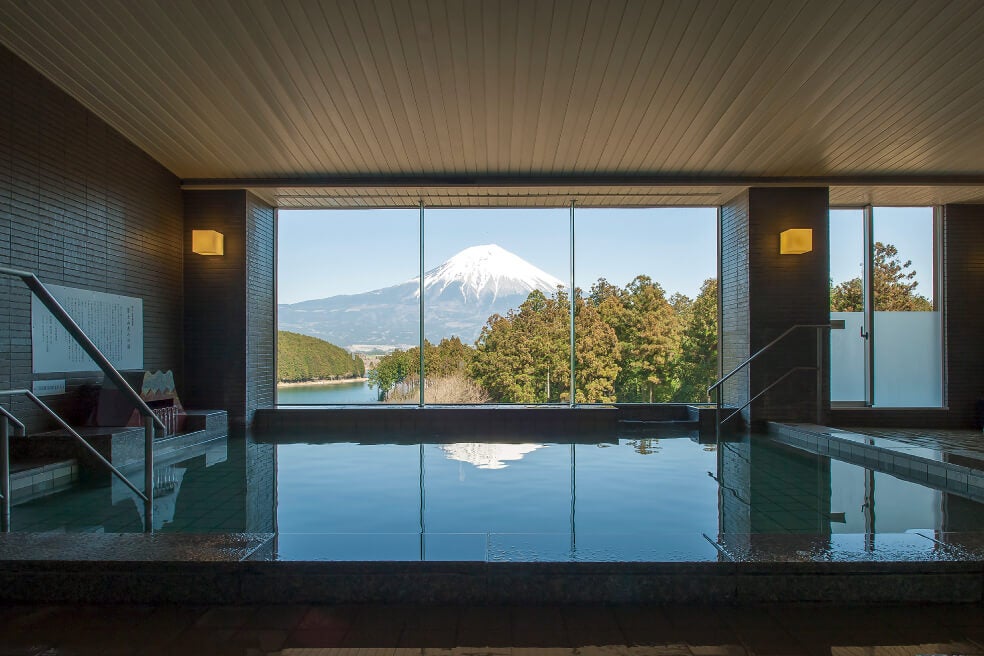 ＜静岡・山梨＞世界文化遺産 富士山7つの冬の絶景を楽しむ 2日間【明石・三宮出発】3