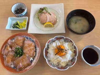 【下関・新下関発】桃２玉のお土産つき🍑期間限定公開の花菖蒲園と2026年4月リニューアルオープンの佐嘉酒蔵見学！！　日帰り