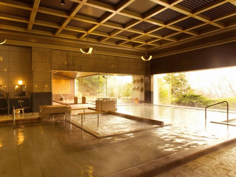 創業約700年！有馬温泉「兵衛向陽閣」で味自慢の和食会席＆ゆったり名泉入浴三湯めぐり【三日市・河内長野・富田林・藤井寺発】1