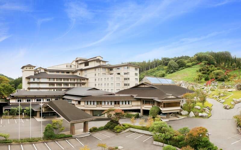 【宮城県内発】 全国屈指の名旅館、母畑温泉 八幡屋で日帰り温泉入浴と季節の和会席膳（日帰り）1