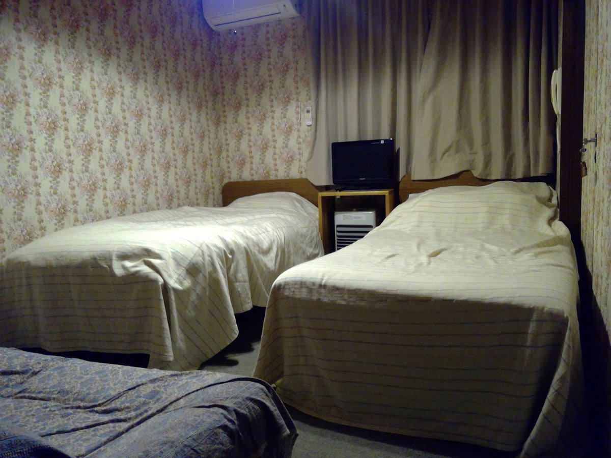 【長野駅】朝出発　バスで行く　ペンションアンデルセン　２泊（夕食朝食付）白馬岩岳スノーフィールドリフト券付宿泊パック／３日目も利用できるリフト券に変更も可能／地元の食材を使った料理と家庭的なおもてなしが自慢のペンション3