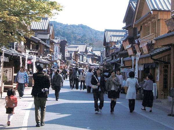 初詣は伊勢神宮内宮・外宮両詣りへ！伊勢神宮 内宮･外宮両詣りとおかげ横丁散策【田原本・大和八木・橿原神宮・五位堂発】2