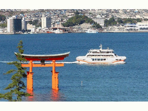 【名古屋発】厳島神社の大鳥居へ接近するフェリーで行く！日本三景　安芸の宮島＆世界遺産 姫路城1泊2日2