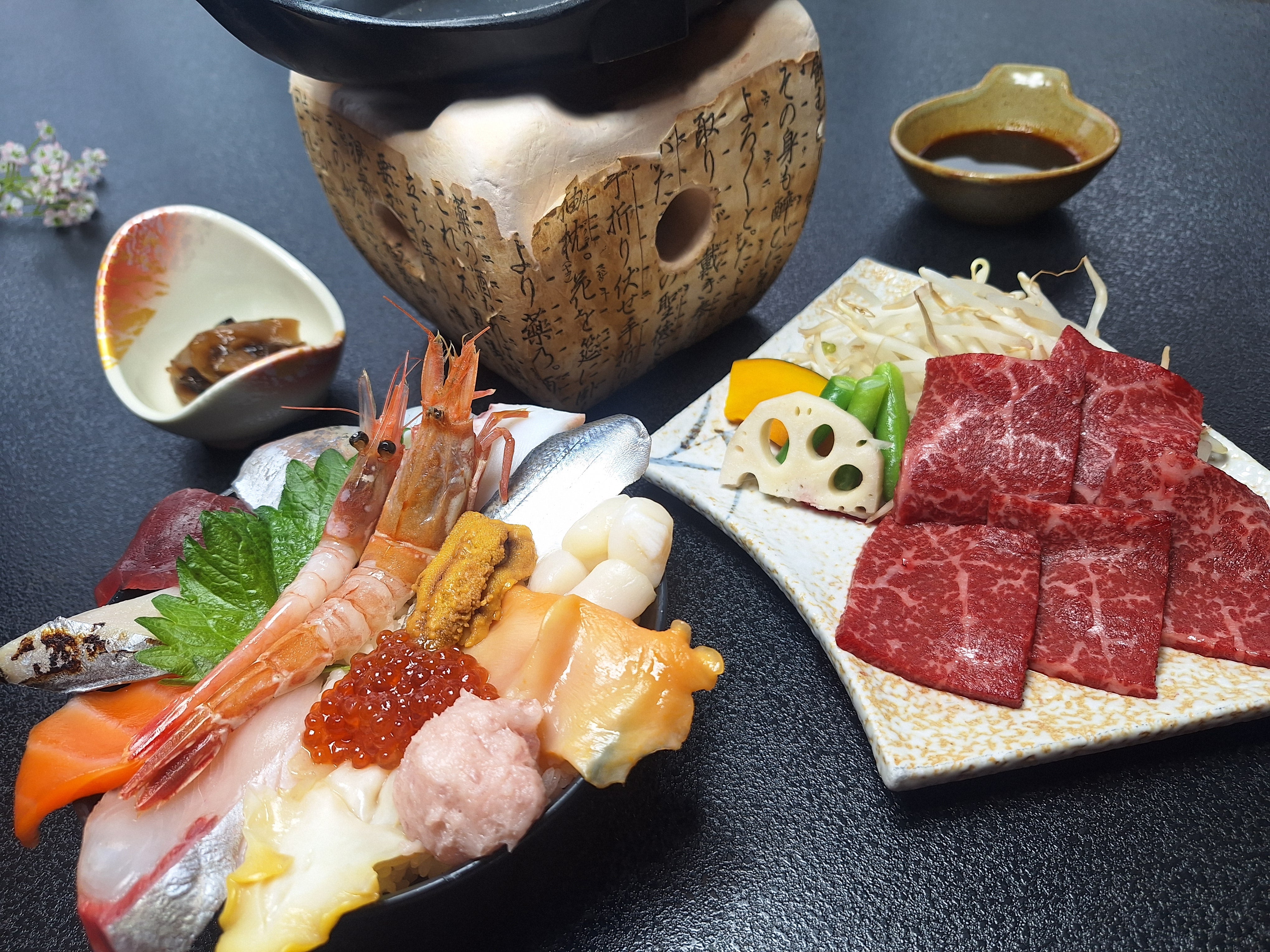 【岡山発着】豪華15種海鮮丼＆鳥取和牛と新甘泉梨狩り・砂の美術館2