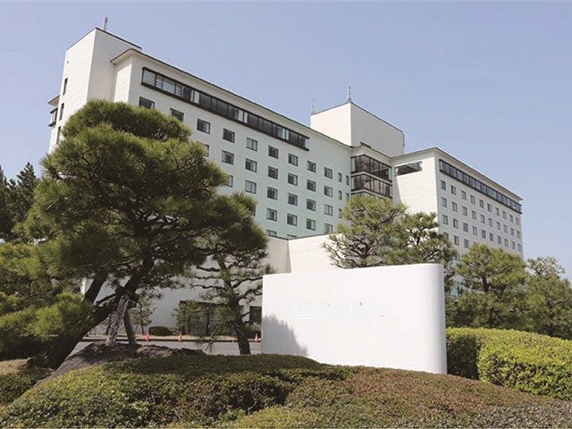 ■【福岡空港利用】日本四大朝市とも称される呼子の朝市に行ってみよう！滞在中レンタカー＆呼子朝市クゥ～ポン付き！メルキュール佐賀唐津リゾート3泊4日1