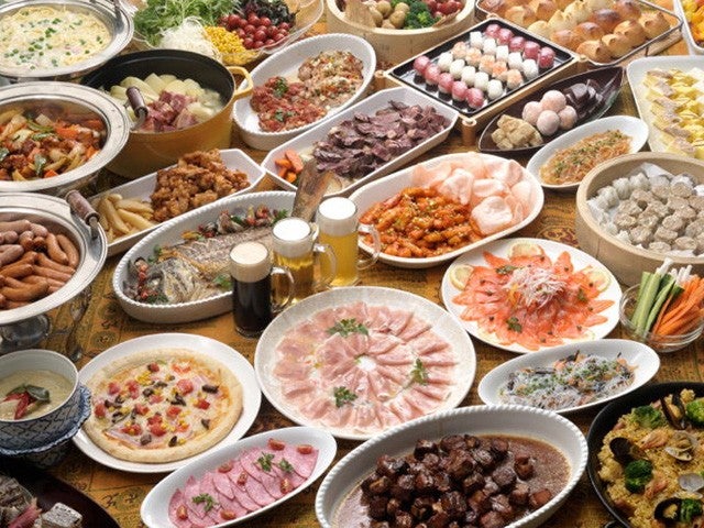 ■【静岡・山梨】夏のごちそう満腹祭！ランチバイキング×クラフトビール飲み放題＆旬のフルーツ狩り食べ放題！富士の麓で咲き誇る花畑「山中湖花の都公園」で花鑑賞♪2