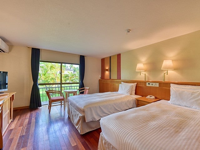 ■【早割60】石垣島最大級のプールを完備！約2000点のアイテムが揃うショップや大浴場、スパ、インドアプールなどが揃う本格リゾートホテル♪フサキビーチリゾートホテル＆ヴィラズ指定　3泊4日2