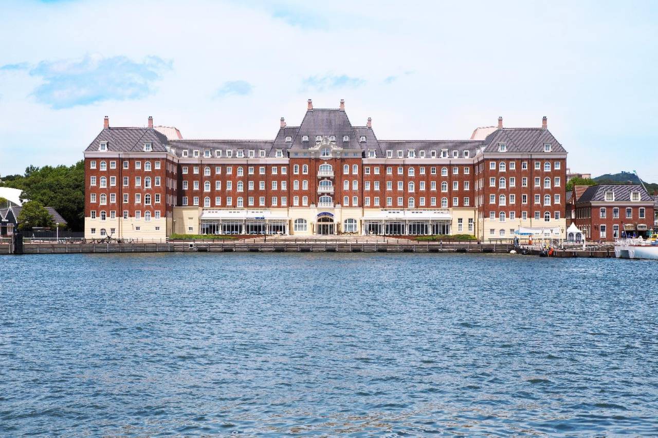 ハウステンボスと太宰府天満宮 3日間【大阪南港フェリーターミナル発】2