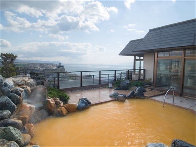 ■【値下げスペシャル】≪函館空港利用≫函館市内や空港、津軽海峡が見渡せる最上階大浴場が人気！バス停目の前の好立地♪平成館 海羊亭指定≪和室8畳≫1泊2日（レンタカープラン）3