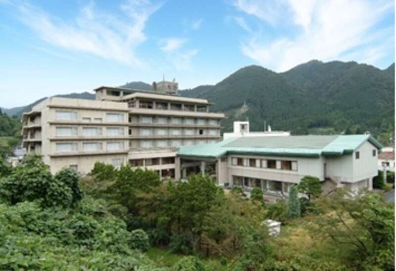 【旭川エリア発】 温泉・グルメ・観光をゆっくり楽しむ！秋の東北の癒し旅　 源泉かけ流しの湯　美人の湯「瑞泉郷」と名湯　鳴子温泉３日間　2