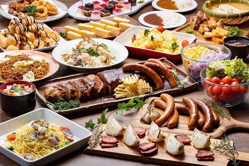 【和歌山県内発】 年度末決算市　ハーベストの丘ランチバイキング＆あま～いいちご狩り食べ放題　日帰り3