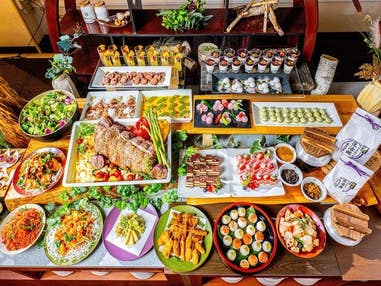 ■●朝発バス　Mt.Naeba　苗場プリンスホテル4号館【川側・夕朝食付・1泊に付き1日券付】（2泊3日）