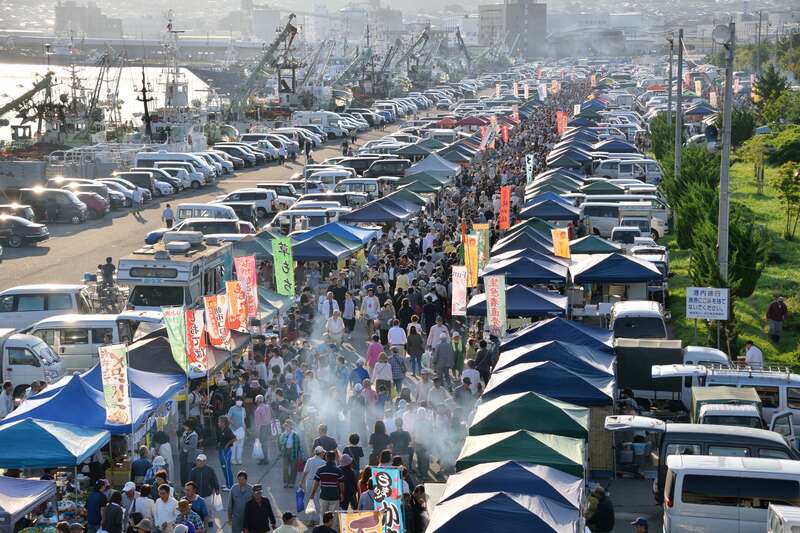 【苫小牧西港発】 週末フェリーで航く！東北絆まつり2026盛岡と八戸「館鼻岸壁朝市」３日間1