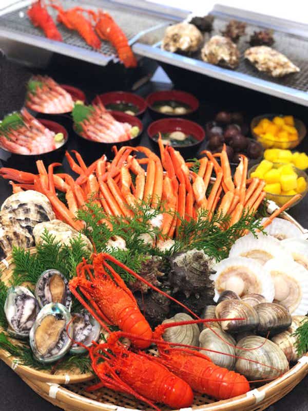 【神奈川県内・町田発】 旬の松茸＆海の高級食材「イセエビ・アワビ・ズワイガニ」の炭火焼き海鮮BBQ食べ放題と南房総道の駅めぐり日帰り1