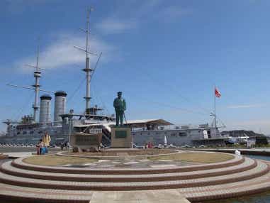 【岩手県・新幹線駅（盛岡駅～一ノ関駅）発】 横須賀軍港クルーズとキングK・ジャックJ・クイーンQ「横浜三塔物語」・古都鎌倉 2日間