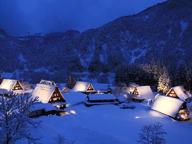 【ジャンボマーチ/添乗員同行】幻想的な世界遺産 五箇山菅沼合掌造り集落(雪あかりライトアップ)日帰りバスツアー 名鉄バスセンター発着【世界遺産】【バスの旅】