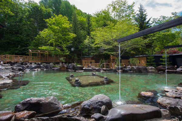 【富山空港発】 貸切列車「HOKKAIDO　LOVE！ひとめぐり号」でめぐる秋の北海道おもてなしの旅（デラックスプラン・４日間）1