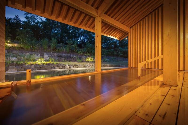 【伊丹空港発着】 【飛行機利用】大曲全国花火競技大会と一度は入ってみたかった！秘湯・新玉川温泉連泊　3日間3