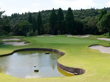【現地払い0円・全行程バス送迎付き】島津ゴルフ倶楽部・カートセルフ×高牧カントリークラブ・カートセルフ　１泊２プレー