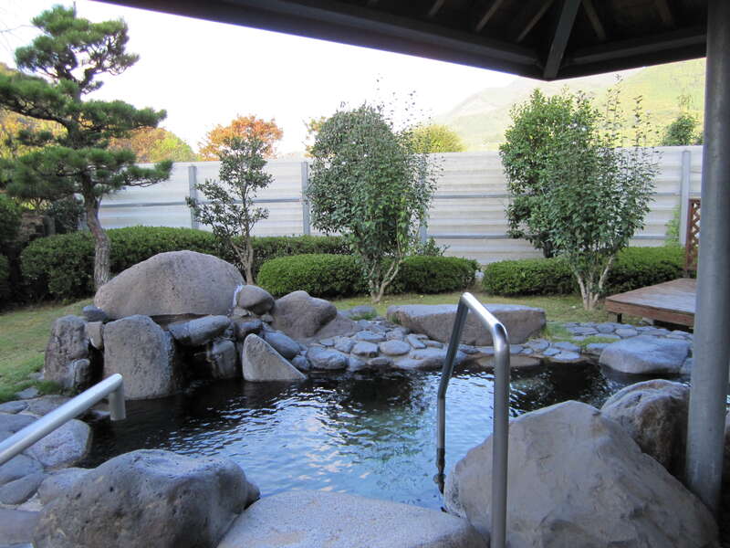 【出雲・斐川・松江・米子発】太皷谷稲成神社初詣と初湯入浴 日帰り3