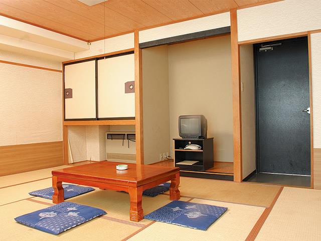 ■●夜発バス　斑尾マウンテンリゾート（斑尾高原＆タングラム）　ホテルマダムミレー（1泊4日）1