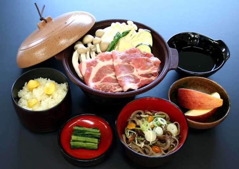 【群馬県内発】 信州さくらんぼ狩り園内食べ放題　大好評！さくらんぼ詰め放題体験と『小布施』ぶらり食べ歩き 日帰り2