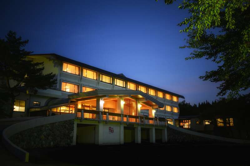 【東京駅・上野駅・大宮駅発】 ＜WEB予約・カード決済限定  入湯税は現地払い＞福島県・沼尻元湯・中ノ沢温泉　開湯約400年単一源泉の湧出量が日本一「ボナリの森」のんびり４日間『コダワリ温泉』1