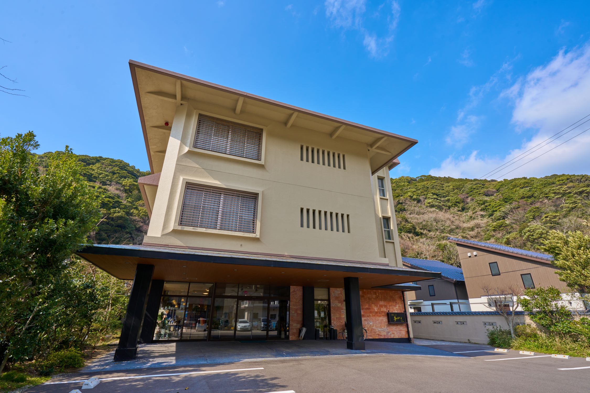 直行バスで行く　天草・下田温泉 伊勢エビ会席グルメツアー🚌日帰りバスツアー🚌2