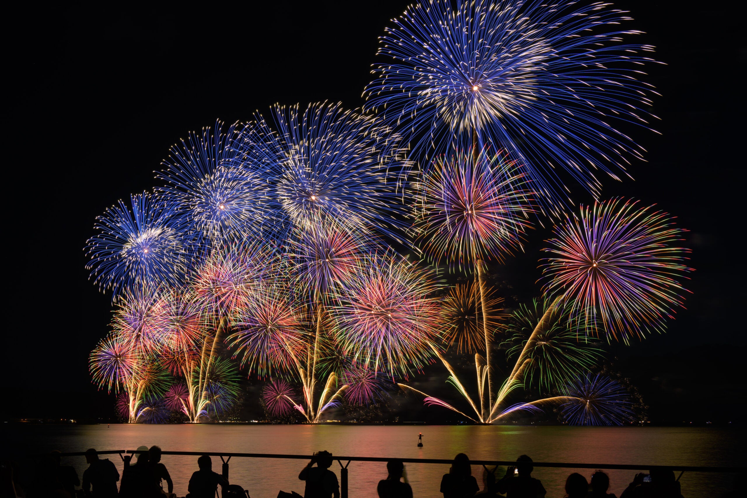 【東京駅・品川駅・新横浜駅発】 松江水郷祭湖上花火大会と 出雲大社・足立美術館　 山陰の名湯「三朝温泉」と「玉造温泉」３日間1