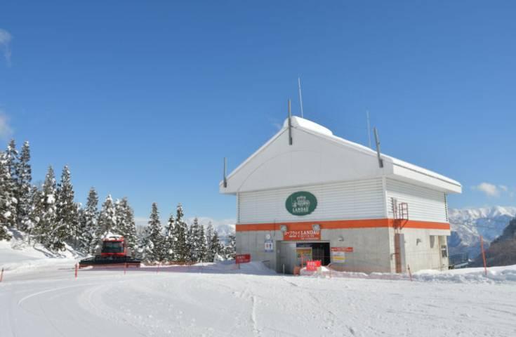 [新宿発]【往復バスで行く】朝発 ガーラ湯沢スキー場日帰り3