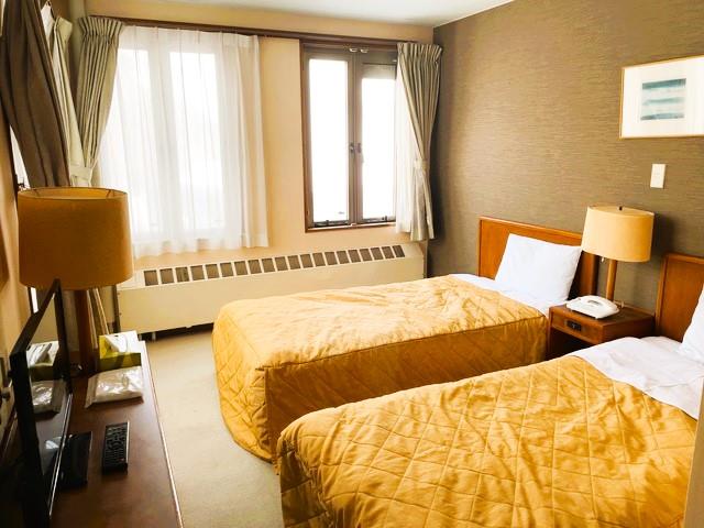 ●夜発バス　X-JAM高井富士＆よませスキー場　よませライジングサンホテル　ホテル明幸（2泊5日）1