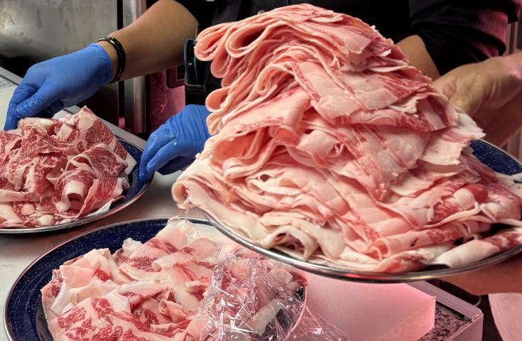 [新宿発]絶景!!ひたち海浜公園『ネモフィラ』鑑賞＆『神戸牛しゃぶしゃぶ』食べ放題！嬉しいいちご狩り食べ放題もついた大満足の日帰りバスツアー！3