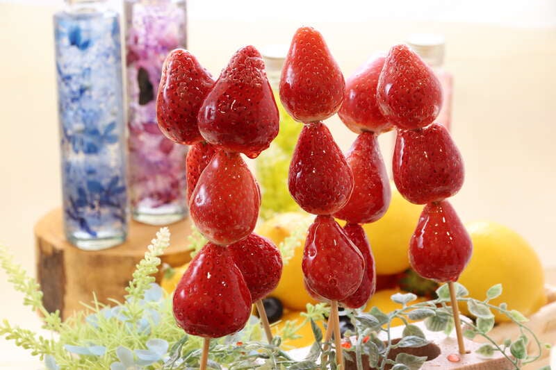 【埼玉県内発】 【あなたの街の応援イベント】花と光の楽園「あしかがフラワーパーク」約500万球のイルミネーションといちご王国「とちぎ苺」狩り食べ放題 日帰り2