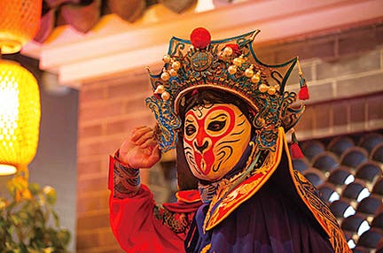 西船橋発 横浜中華街春節祭と横浜夜景ミニクルージング 日帰り 中国の伝統芸能変面ショー付き!