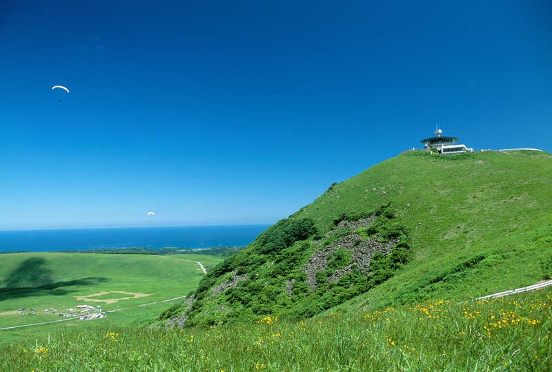 【ぐっと山形（山形県観光物産館）駐車場北西角発】 ヤッテマレヤッテマレ！高さ20m！五所川原巨大立佞武多となまはげ男鹿半島3