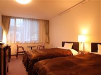 ■●夜発バス　エイブル白馬五竜＆Hakuba47　ホテルオークフォレスト（2泊5日）1