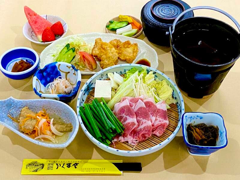【防府・新山口発】安心院・種ありシャインマスカット1房狩りと大分県ブランド味一ねぎしゃぶ　 日帰り3