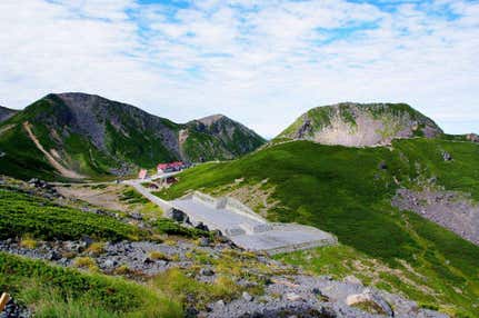 【山口県内発】 乗鞍岳剣ヶ峰と木曽駒ヶ岳 ２つの「日本百名山」登頂3日間