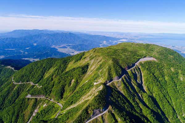 【富山県内発】 さわやか！伊吹山絶景ドライブ　と　風鈴祭＆和傘ものがたり　日帰り1