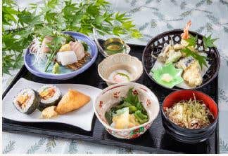 【広島・古市発】 ６０分食べ放題１本勝負！４種のぶどう狩りと初秋の帝釈峡遊覧船　日帰り3